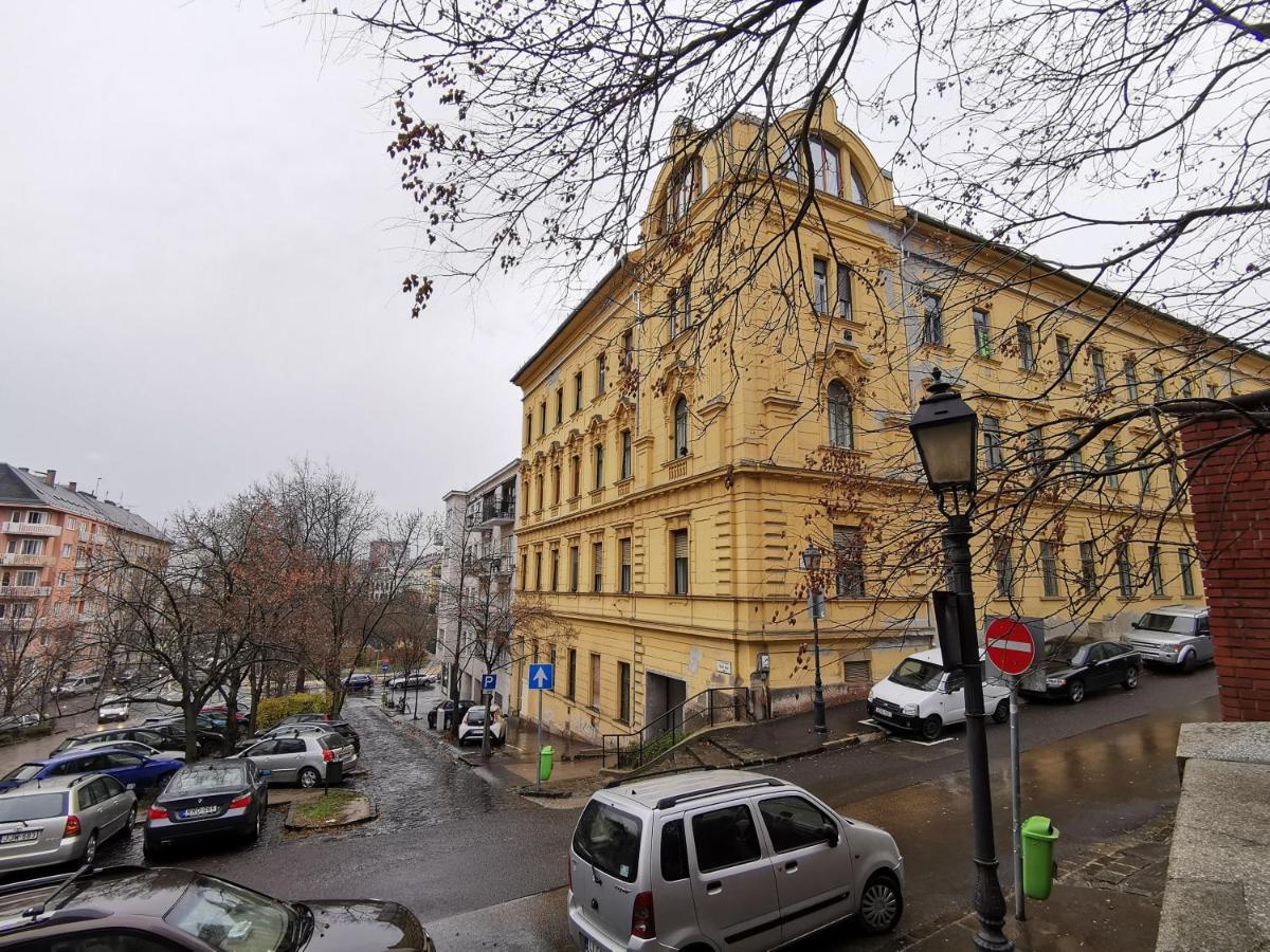 Dragonfly Apartment Near At The Castle Labyrinth Ii. Budapest Exteriör bild
