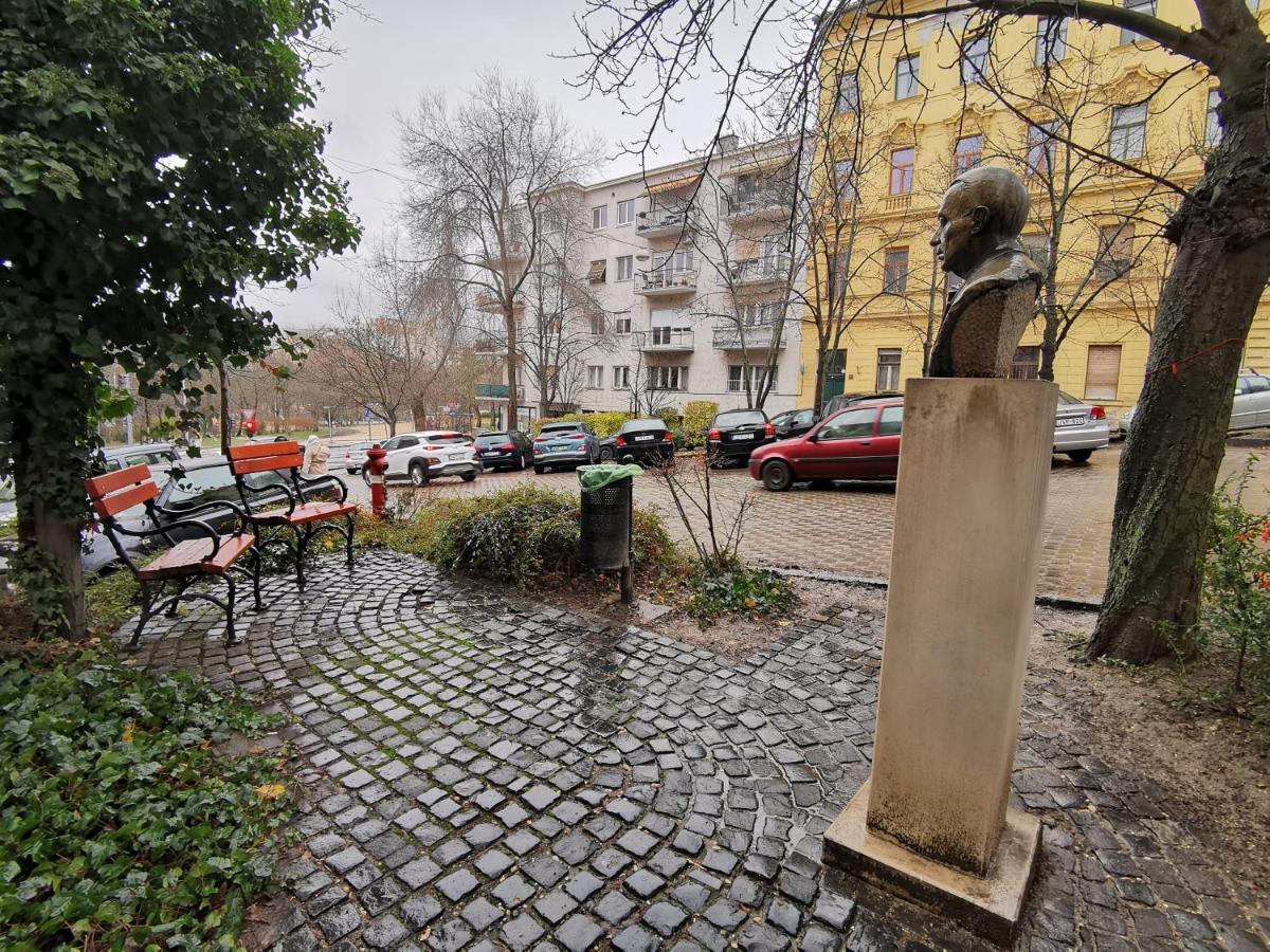 Dragonfly Apartment Near At The Castle Labyrinth Ii. Budapest Exteriör bild