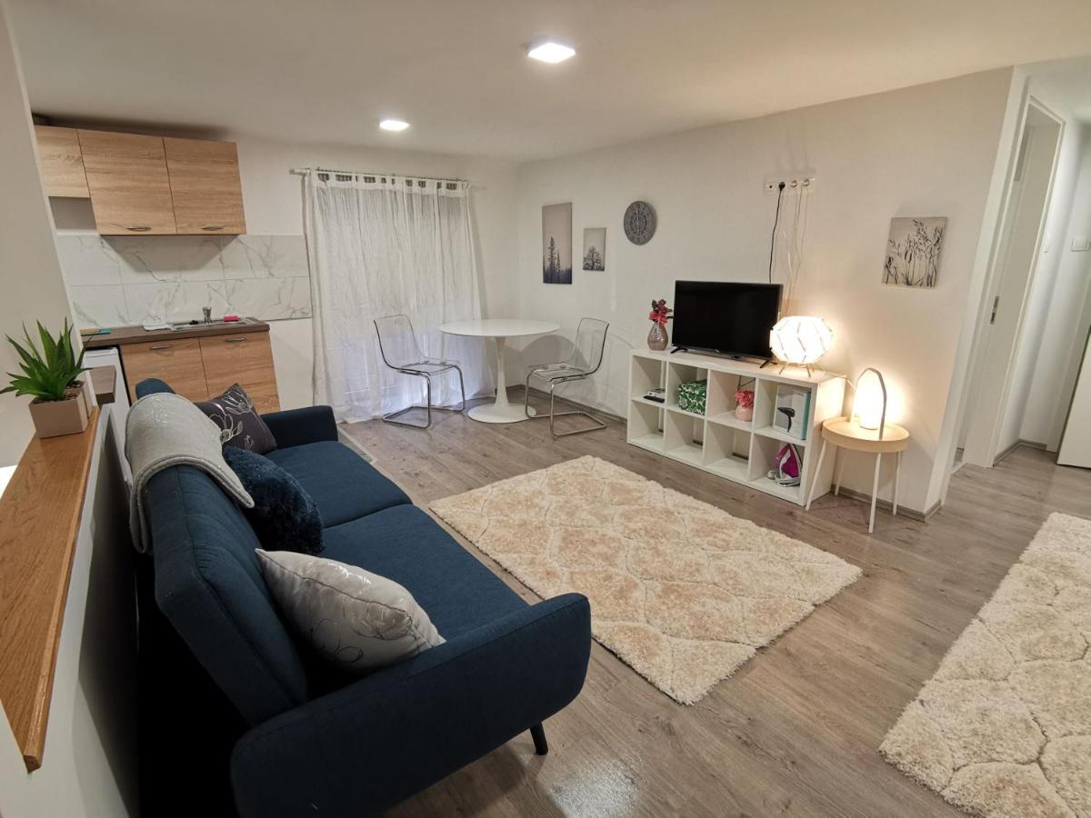 Dragonfly Apartment Near At The Castle Labyrinth Ii. Budapest Exteriör bild