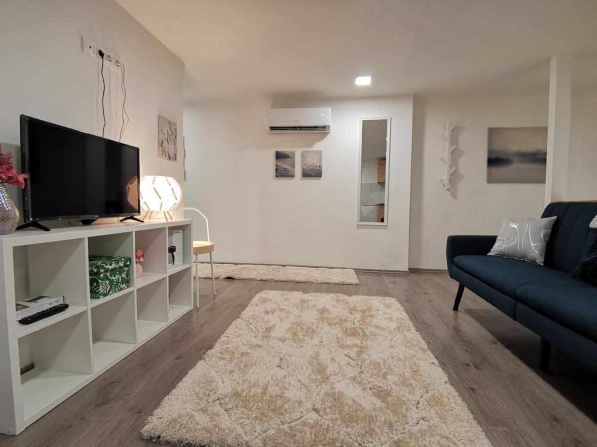 Dragonfly Apartment Near At The Castle Labyrinth Ii. Budapest Exteriör bild