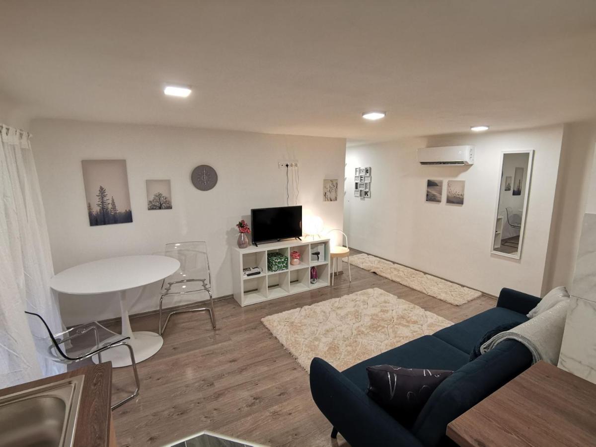Dragonfly Apartment Near At The Castle Labyrinth Ii. Budapest Exteriör bild